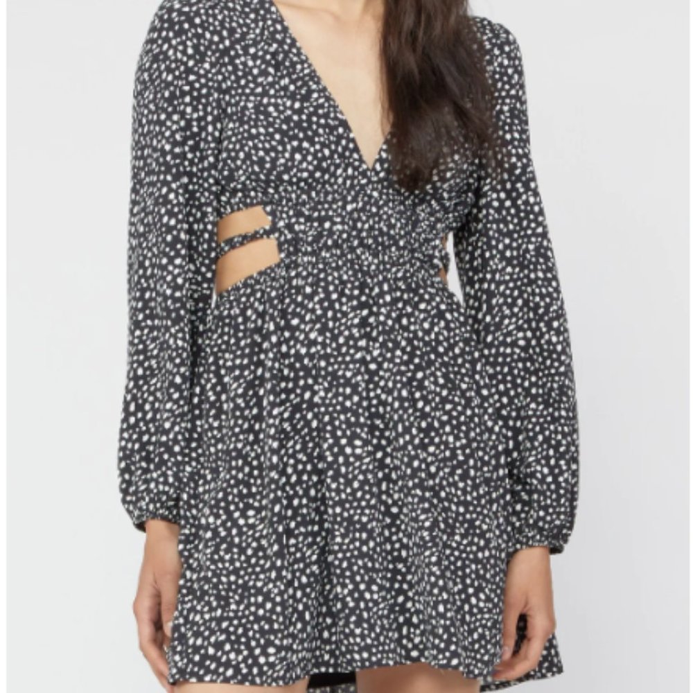 NWT Floral Print Cutout Mini Dress Size Small